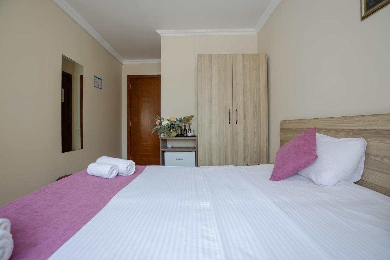 Daisi Sunset Hotel Batumi Esterno foto